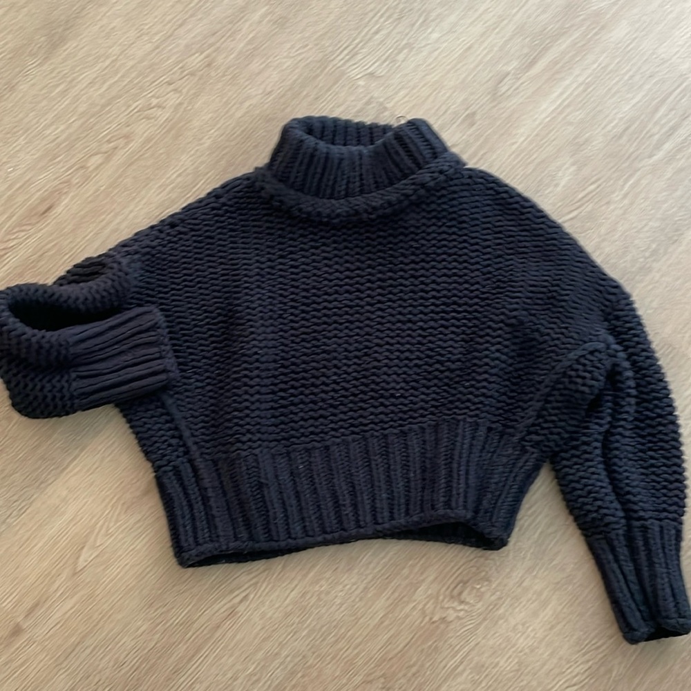 Free people sweater size small